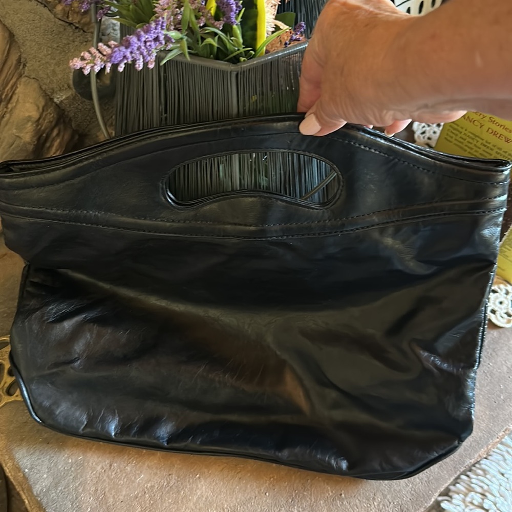 Bonita Bags New York Black Vinyl Hand Bag. New Conition
